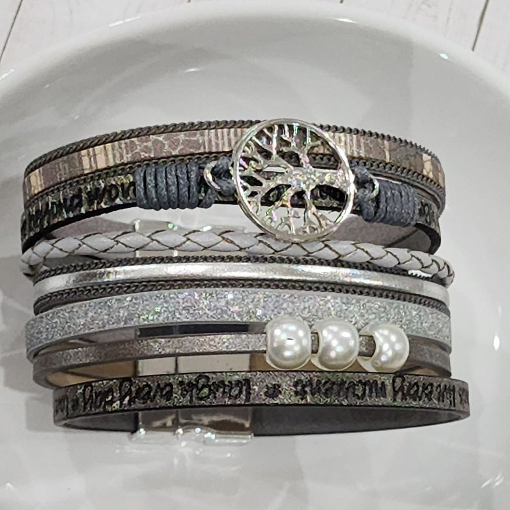 Multilayer Leather Bangle Magnetic Clasp Bracelet for Men or Women 7.5in‎ Silver